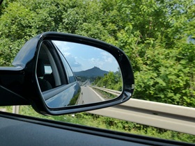 Reisekrankheit - Übelkeit beim Auto fahren